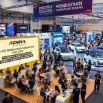 Suasana pameran pembiayaan kendaraan IIMS 2026