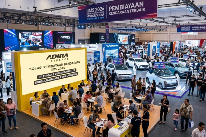 Suasana pameran pembiayaan kendaraan IIMS 2026