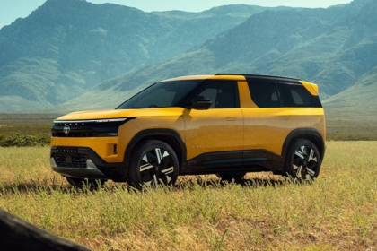 Tampilan depan SUV Rp 210 jutaan berwarna perak yang menunjukkan desain tangguh dengan lampu LED modern dan ground clearance tinggi.