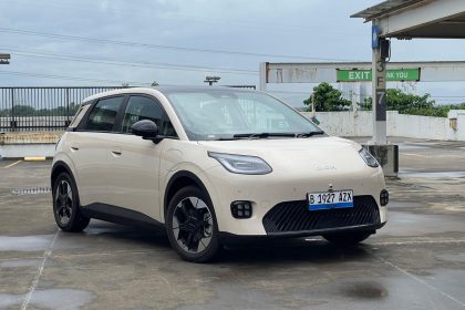 Perbandingan biaya operasional Aion UT vs Agya